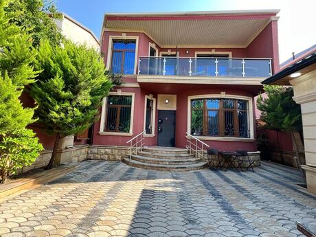 4 otaqlı həyət evi/bağ evi - Qaraçuxur q. - 190 m²