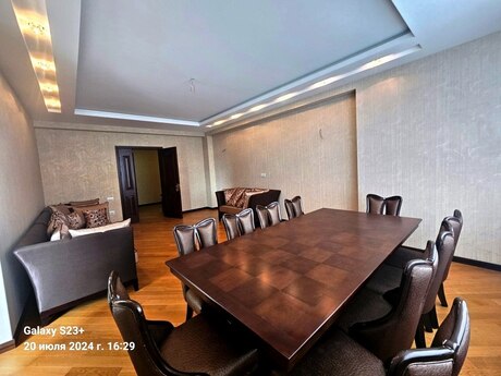 4 otaqlı yeni tikili - Yasamal r. - 195 m²