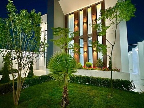 4 otaqlı həyət evi/bağ evi - Mərdəkan q. - 300 m²