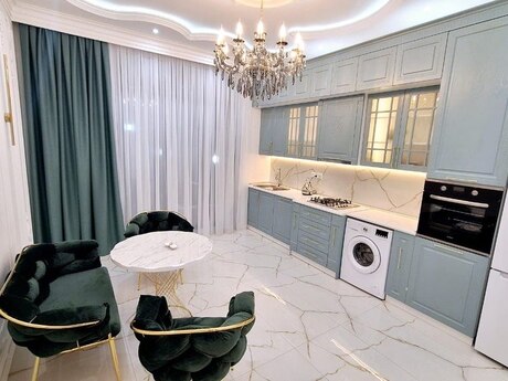 6-комн. дом/дача - пос. Мардакан - 350 м²