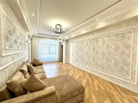 Elan №4502392 - Bakı, Memar Əcəmi m., 3 otaqlı, 120 m², 11/17 mərtəbə
