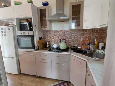 Elan №4502435 - Bakı, İçəri Şəhər m., 3 otaqlı, 100 m², 3/3 mərtəbə