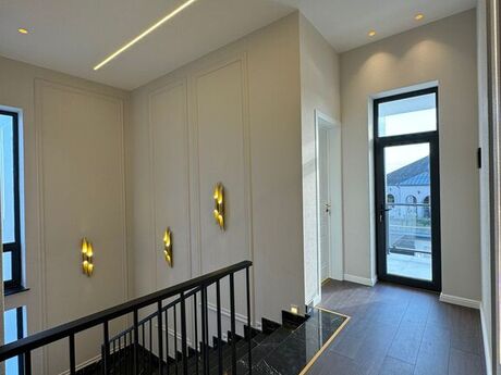 House with Garden, Villa For Sale