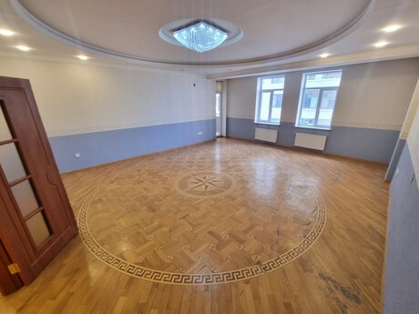 Elan №4503502 - Bakı, 28 May m., 3 otaqlı, 161 m², 7/14 mərtəbə