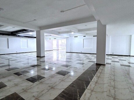 Obyekt - 28 May m. - 700 m²