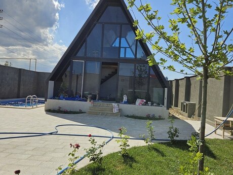 3 otaqlı həyət evi/bağ evi - Şüvəlan q. - 54 m²