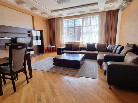 3 otaqlı mənzil, 146 m², Nəsimi: 365 000 ₼ 2