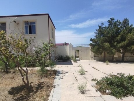 6 otaqlı həyət evi/bağ evi - Xızı - 250 m²