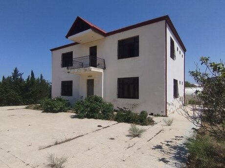 6 otaqlı həyət evi/bağ evi - Xızı - 250 m²