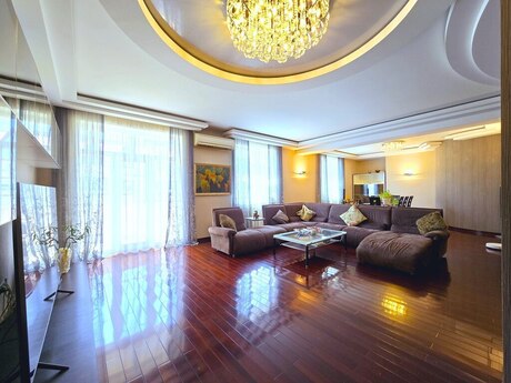 Объявление №4531961 - Баку, м. Шах Исмаил Хатаи, 6-комн., 302.8 м², 7/8 этаж