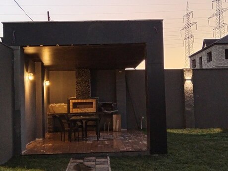 5 otaqlı həyət evi/bağ evi - Şüvəlan q. - 400 m²