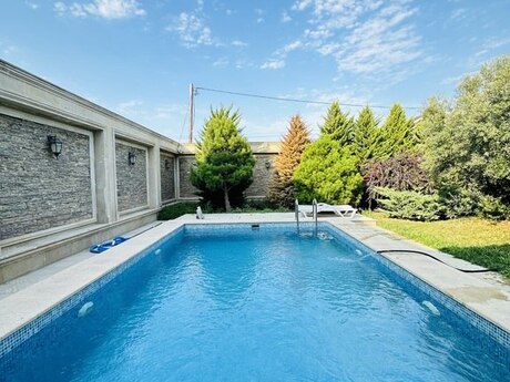 5 otaqlı həyət evi/bağ evi - Mərdəkan q. - 230 m²