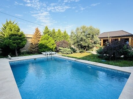 5 otaqlı həyət evi/bağ evi - Mərdəkan q. - 230 m²