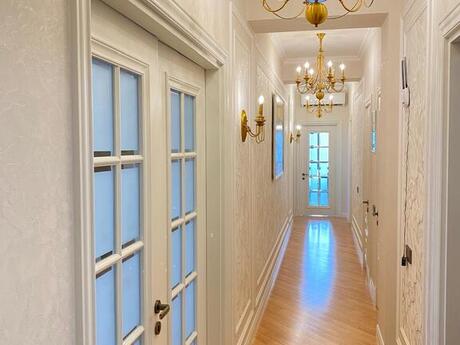 Elan №4538327 - Bakı, Nizami m., 4 otaqlı, 183 m², 10/18 mərtəbə