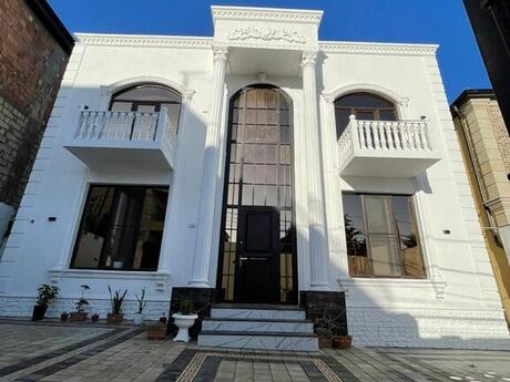 7 otaqlı həyət evi/bağ evi - Badamdar q. - 240 m²