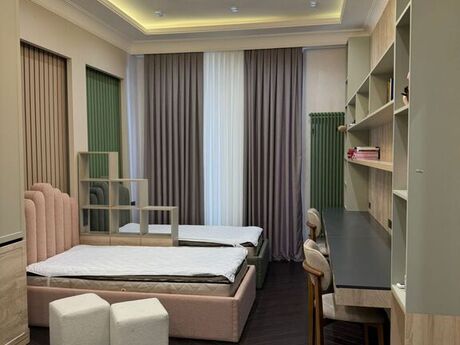 3 otaqlı yeni tikili - 28 May m. - 180 m²