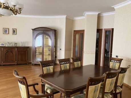 4 otaqlı yeni tikili - Nizami m. - 230 m²