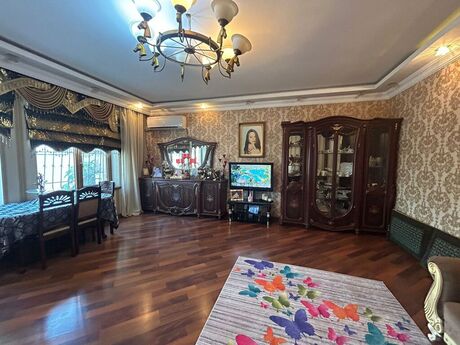 4 otaqlı həyət evi/bağ evi - Nizami r. - 160 m²