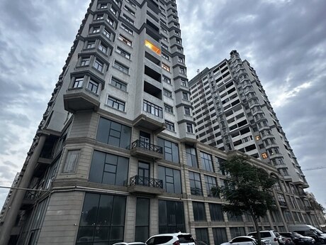 Elan №4184139 - Bakı, Şah İsmayıl Xətai m., 3 otaqlı, 136 m², 15/21 mərtəbə