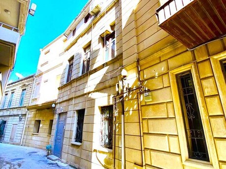 Объявление №4548123 - Баку, м. Ичеришехер, 180 м²