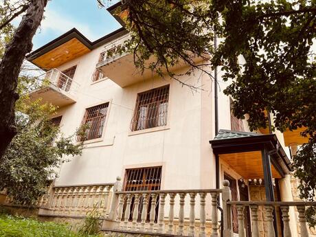 6 otaqlı həyət evi/bağ evi - Şamaxı - 171 m²