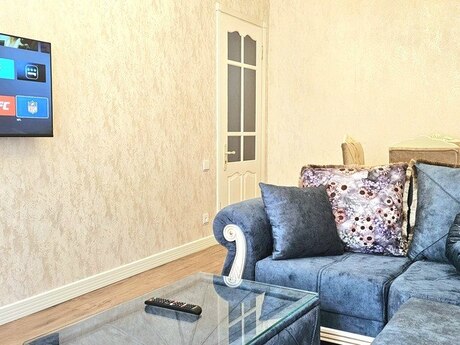 Аренда: 2-комнатная квартира, 65 м², 28 May: 60 ₼/мес 2