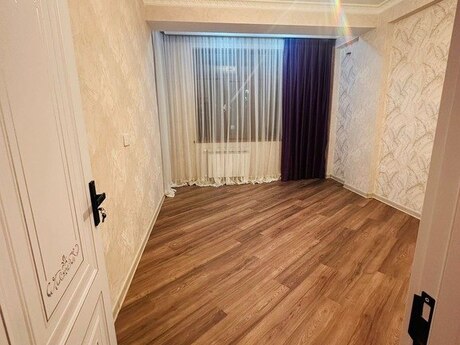 1 otaqlı yeni tikili - Bakıxanov q. - 43 m²