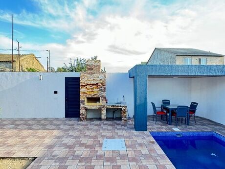 4 otaqlı həyət evi/bağ evi - Mərdəkan q. - 150 m²