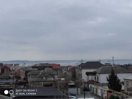 10 otaqlı həyət evi/bağ evi - Həzi Aslanov q. - 500 m²
