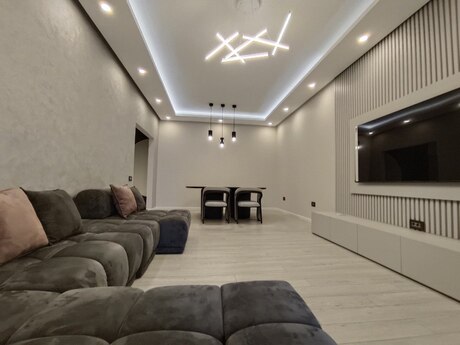 2 otaqlı yeni tikili - 8 Noyabr m. - 104 m²