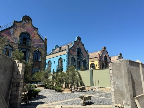 4 otaqlı həyət evi/bağ evi - Mərdəkan q. - 300 m²
