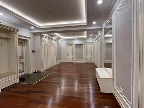 4 otaqlı yeni tikili - Elmlər Akademiyası m. - 245 m²