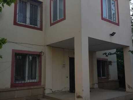 6 otaqlı həyət evi/bağ evi - Maştağa q. - 200 m²