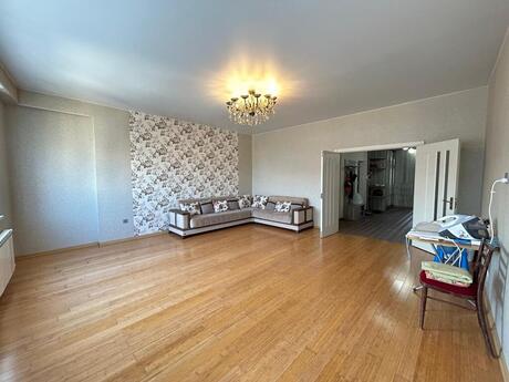 3 otaqlı yeni tikili - Şah İsmayıl Xətai m. - 160 m²