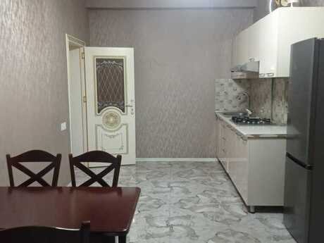 2-room apartment for rent, 75 m², Nəriman Nərimanov: 750 ₼/mo 2