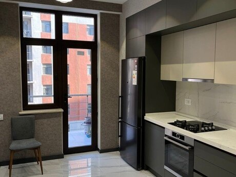 Kirayə 3 otaqlı mənzil, 110 m², 8 Noyabr: 1 300 ₼/ay 5