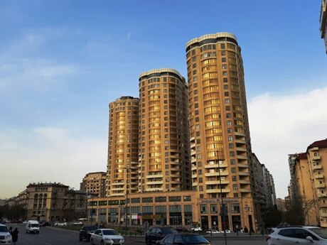 4 otaqlı yeni tikili - Nizami m. - 215 m²