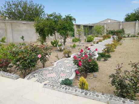5 otaqlı həyət evi/bağ evi - Maştağa q. - 210 m²