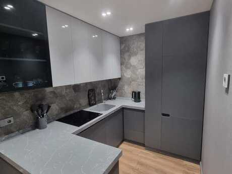2-комн. новостройка - м. Элмляр Академиясы - 66 м²