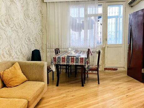 2 otaqlı köhnə tikili - Memar Əcəmi m. - 58 m²
