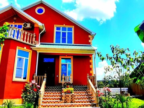 5 otaqlı həyət evi/bağ evi - Qəbələ - 200 m²
