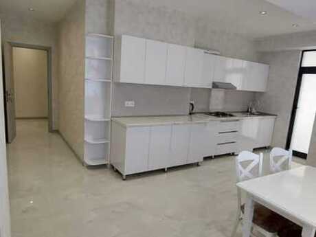3-room new-build apartment for rent in Şah İsmayıl Xətai, 155 m², 1 300 AZN/mo, photo 4 / 8
