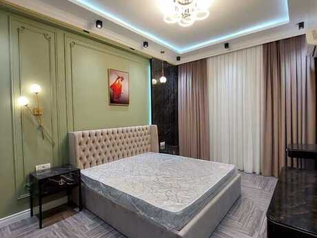 4 otaqlı yeni tikili - Xətai r. - 185 m²