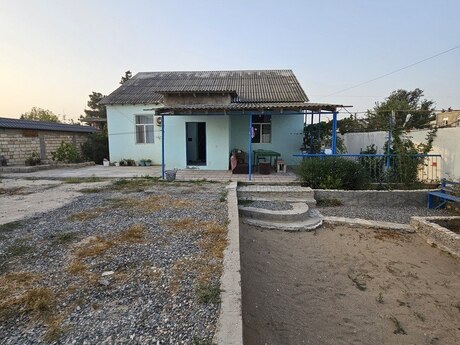 6 otaqlı həyət evi/bağ evi - Mərdəkan q. - 150 m²