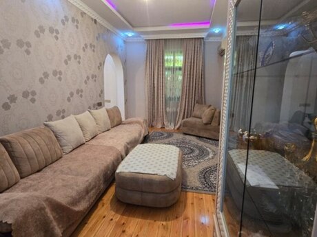 4 otaqlı həyət evi/bağ evi - M.Ə.Rəsulzadə q. - 100 m²