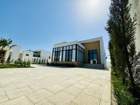 5 otaqlı həyət evi/bağ evi - Şüvəlan q. - 250 m²