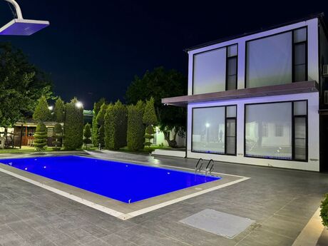 6 otaqlı həyət evi/bağ evi - Şüvəlan q. - 350 m²