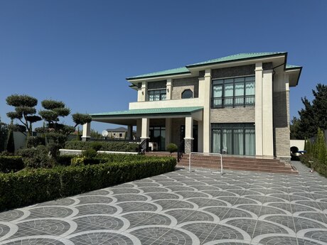 6 otaqlı həyət evi/bağ evi - Bilgəh q. - 380 m²