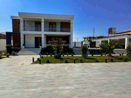 5 otaqlı həyət evi/bağ evi - Mərdəkan q. - 330 m²