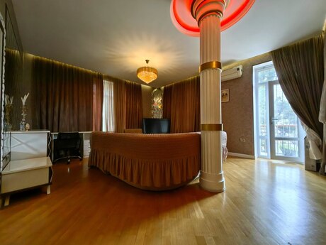 2 otaqlı köhnə tikili - İçəri Şəhər m. - 60 m²